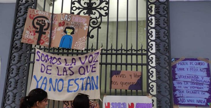 Más de 500 mujeres marchan en Tabasco contra el feminicidio