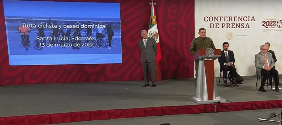 Asisten más de 25 mil personas al paseo dominical en la Base Aérea de Santa Lucía Asisten más de 25 mil personas al paseo dominical en la Base Aérea de Santa Lucía