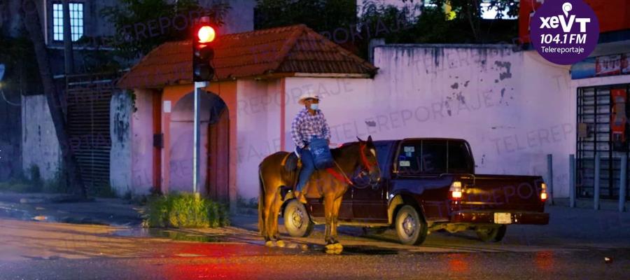 Al borde de la extinción vendedores de leche bronca en Tabasco