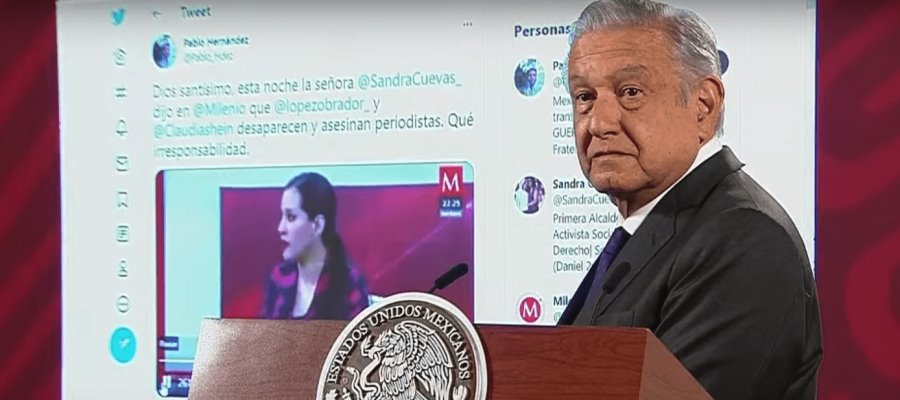 Se deslinda López Obrador de procesos penales contra Sandra Cuevas y Chumel