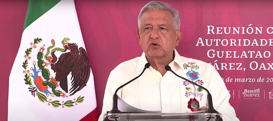 Dice AMLO que conservadores le seguirán  haciendo “lo que el viento a Juárez”