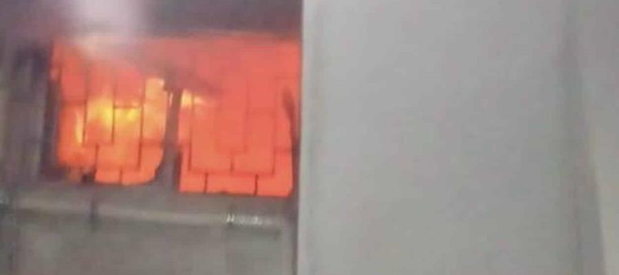 Vivienda arde en llamas en Villahermosa