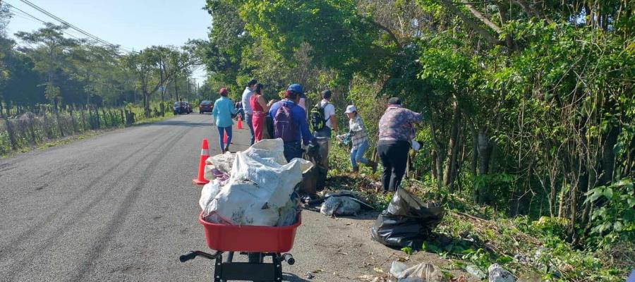 Se aplicarán sanciones para enseñarle a la gente a cuidar la madre tierra, advierte alcaldesa de Jalpa