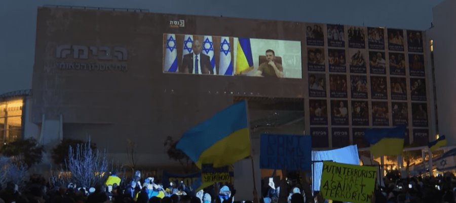 Zelenski pide ayuda a Israel y recuerda el Holocausto