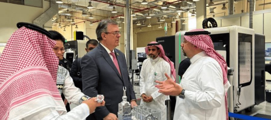 Realiza Ebrard gira por Arabia Saudita; busca que México produzca vacunas contra COVID-19