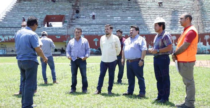 Avanza a tiempo adecuación del estadio Tumbapatos para hospedar a los Olmecas en el inicio de la LMB