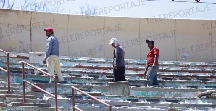 Avanza a tiempo adecuación del estadio Tumbapatos para hospedar a los Olmecas en el inicio de la LMB