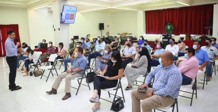 Capacitan a trabajadores del Ayuntamiento de Centro en derechos humanos Capacitan a trabajadores del Ayuntamiento de Centro en derechos humanos