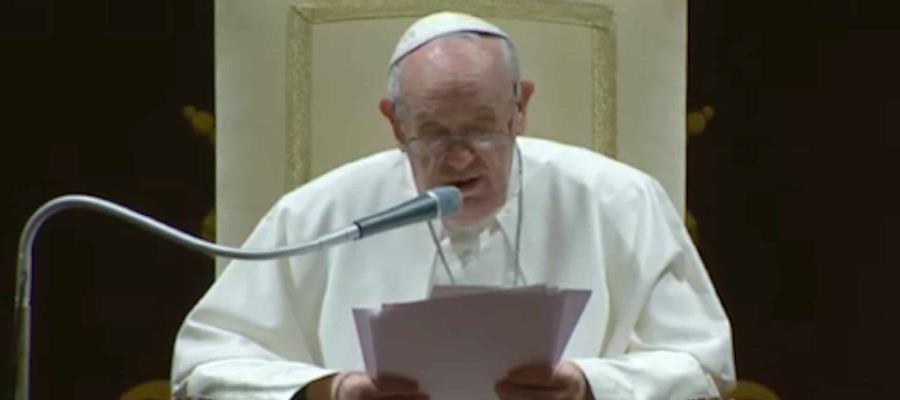 Papa Francisco pide perdón a indígenas canadienses por abusos de la Iglesia 