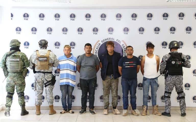 Detienen a 5 hombres en Michoacán ligados al ataque en Zinapécuaro