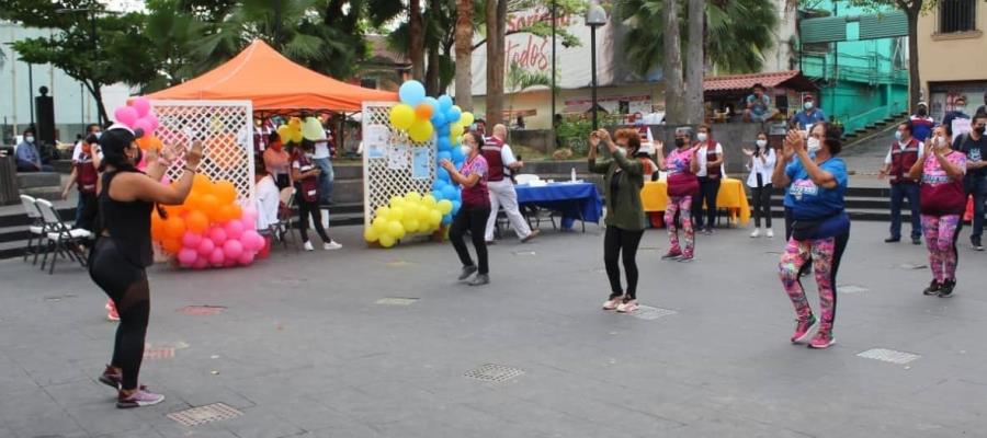 Llevan Brigada de la Salud al Parque Juárez de Villahermosa