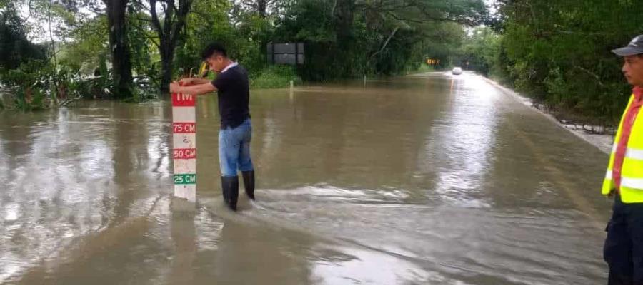 Se forman tres vados en carreteras de Teapa, tras lluvias de últimas horas    