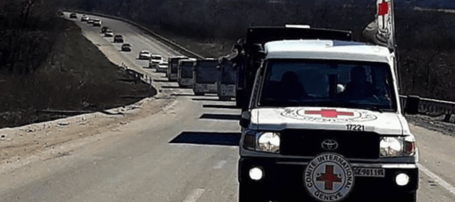 Cruz Roja no ha podido entrar a dar ayuda en Mariúpol, tras intensos bombardeos