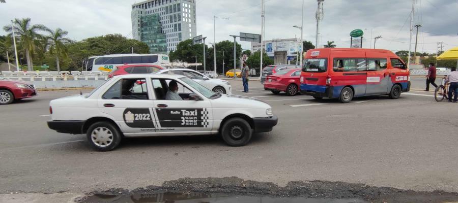 Problemas familiares, económicos y pandemia detonan mal comportamiento de taxistas, dicen expertos