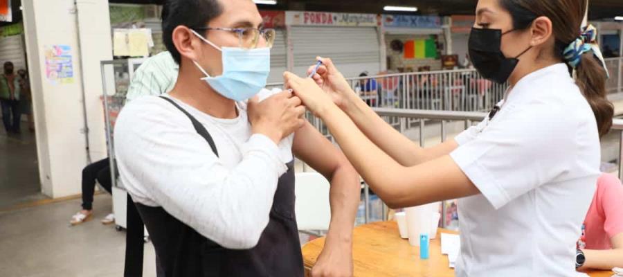 Instaló Salud módulos de vacunación contra el COVID-19 en mercados públicos Instaló Salud módulos de vacunación contra el COVID-19 en mercados públicos