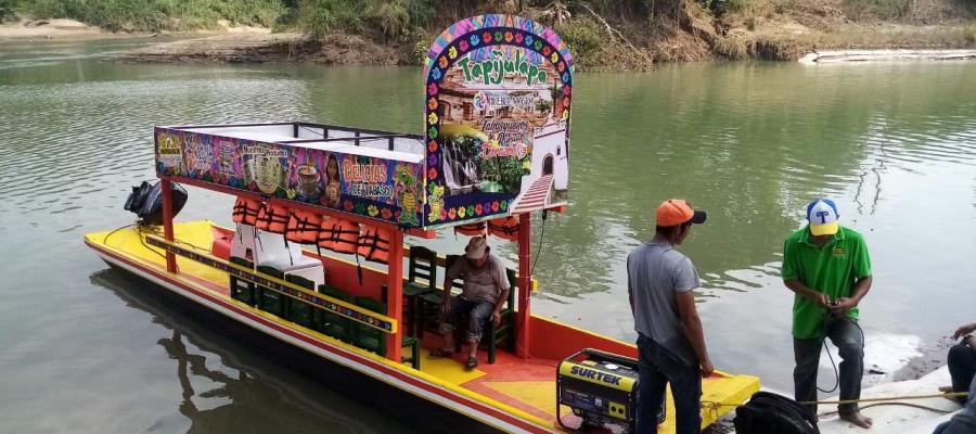 Llega a Tapijulapa la trajinera “El Madrugador” para paseos gratis a turistas Llega a Tapijulapa la trajinera “El Madrugador” para paseos gratis a turistas