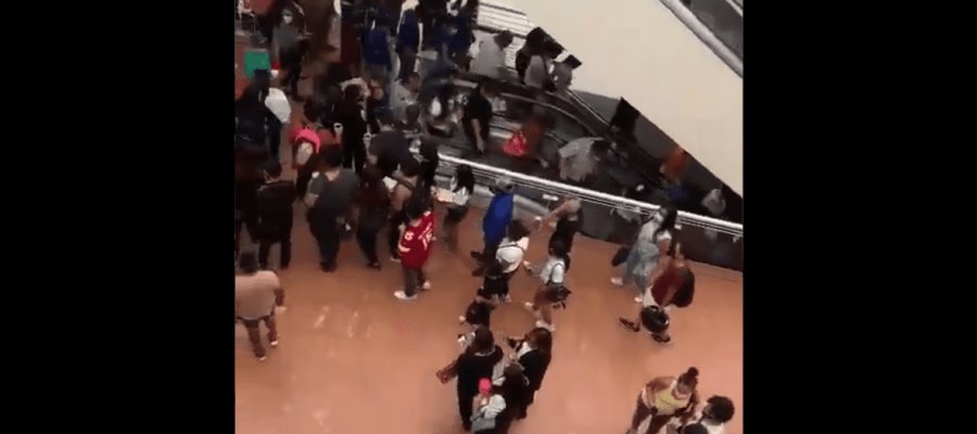 Por presunta amenaza de bomba, desalojan plaza comercial en Cuernavaca