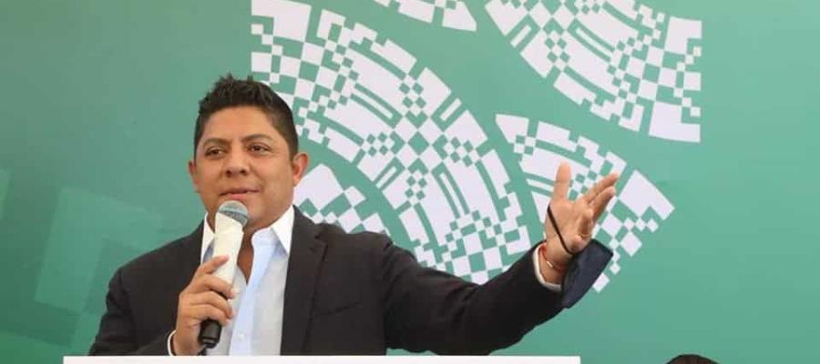 Elimina SLP el “home office”; “quieren seguir en la huevonada”, dice gobernador