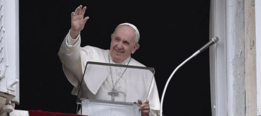 Un aplauso para las mamás, pide Papa Francisco en celebración del Día de las Madres