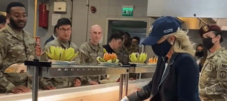 Viaja Jill Biden al Mar negro para apoyar a las tropas de EE. UU. Viaja Jill Biden al Mar negro para apoyar a las tropas de EE. UU.