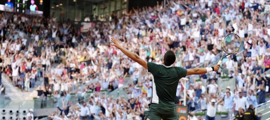 Carlos Alcaraz vence a Djokovic y pasa a la final del Master 1000 de Madrid