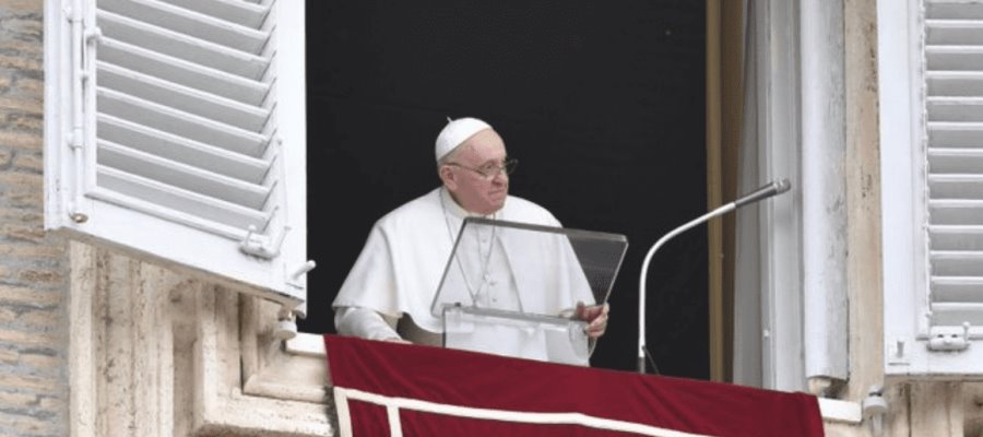 Pide Francisco rezar el rosario para que termine la locura de la guerra en Ucrania