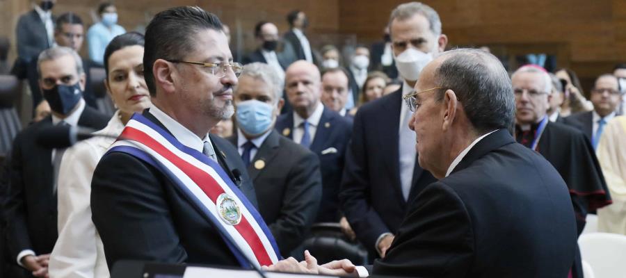 Asume Rodrigo Chaves como presidente de Costa Rica