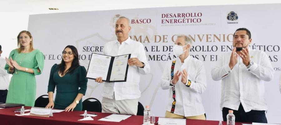 Pactan Gobierno estatal y Colegio de Electricistas impulsar el desarrollo de energías renovables