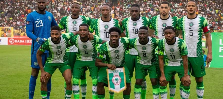 Nigeria llama equipo de debutantes contra México