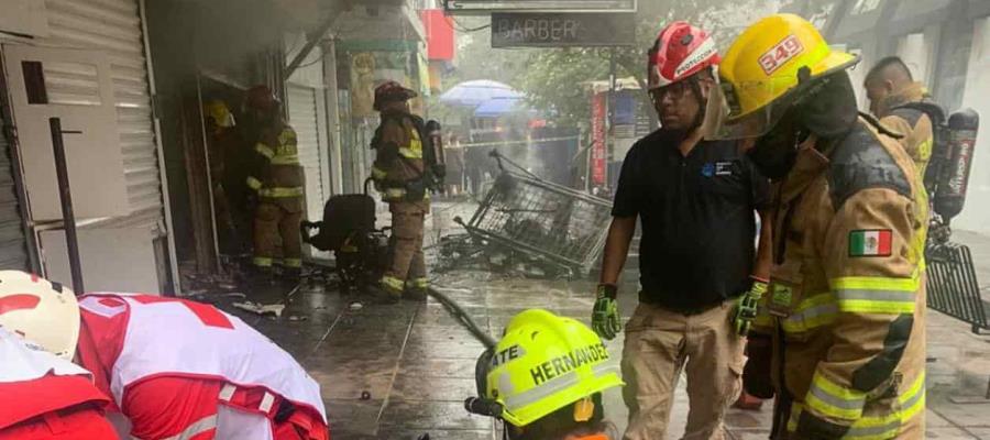 Se incendian departamentos en Monterrey, hay un muerto y 18 heridos