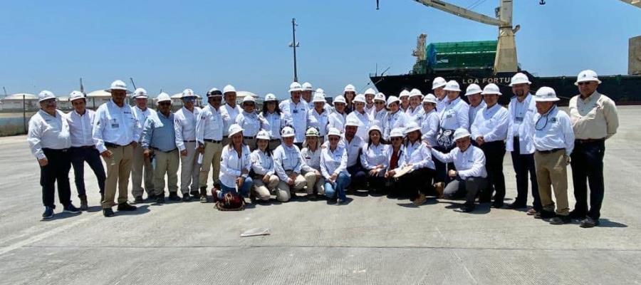 Visitan diputados federales de Morena, PT y PVEM refinería de Dos Bocas