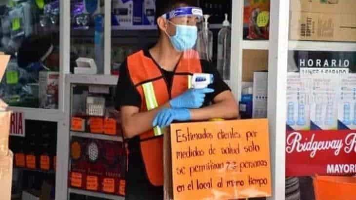 Comercios están en su derecho de seguir solicitando el uso obligatorio del cubrebocas: Sedec