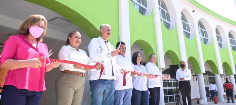 Inaugura gobernador obras por 76 mdp en Centla