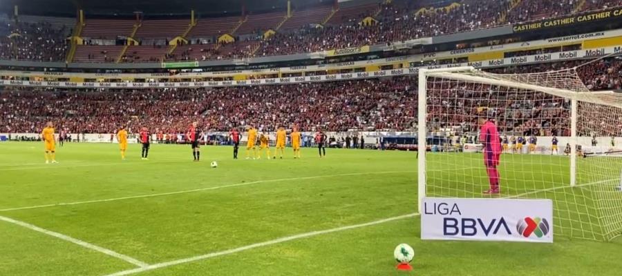 El campeón Atlas golea a Tigres y se acerca a la final de la Liga MX