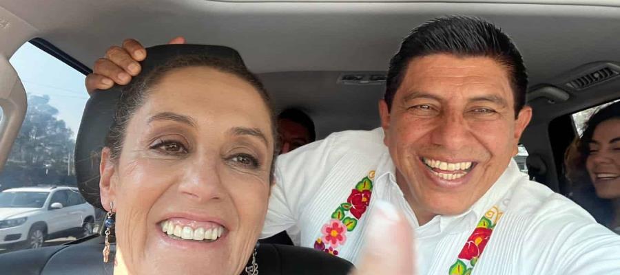 Al grito de ‘presidenta, presidenta’ reciben a Claudia Sheinbaum en Oaxaca