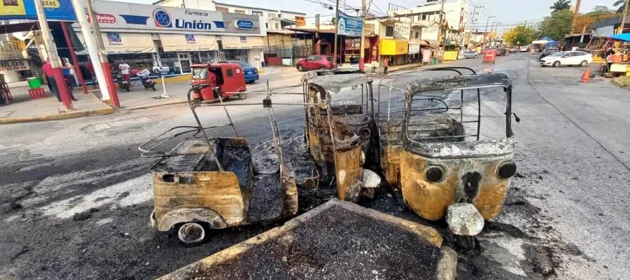 Queman 3 pochimóviles en Indeco