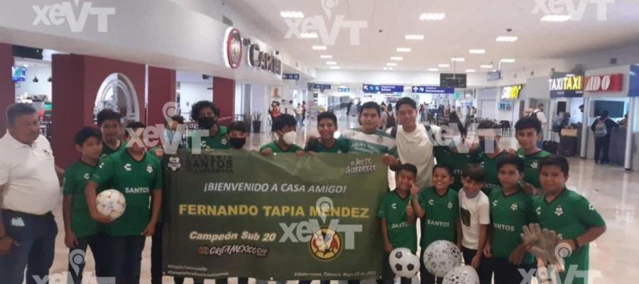 Llega a Tabasco Fernando Tapia, portero del América