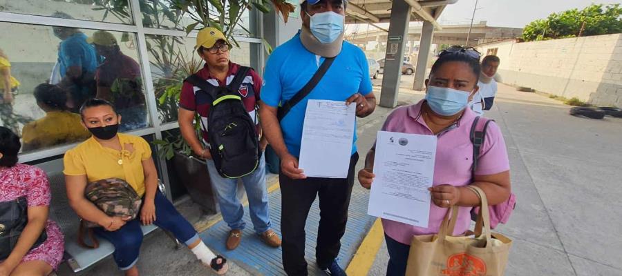 Combis colisionan en Playas del Rosario… pero aseguradoras se “olvidan” de atender a heridos