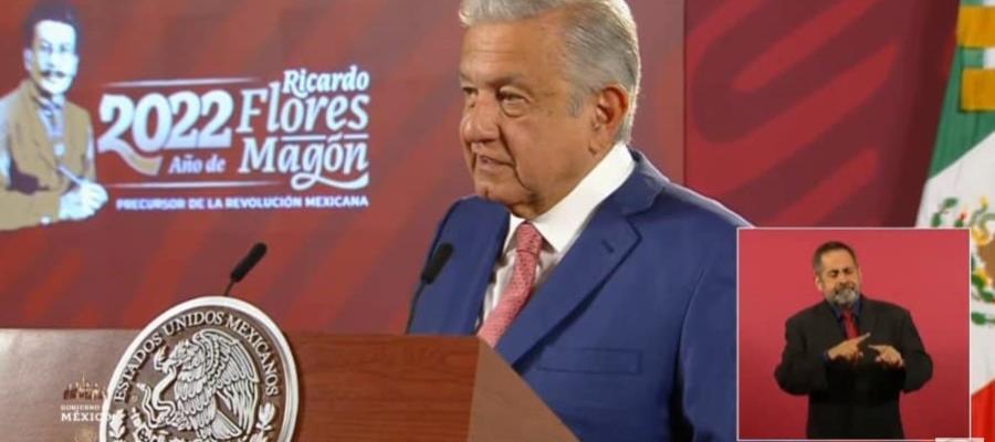 Felicita AMLO a “Checo” Pérez y al Atlas por sus triunfos