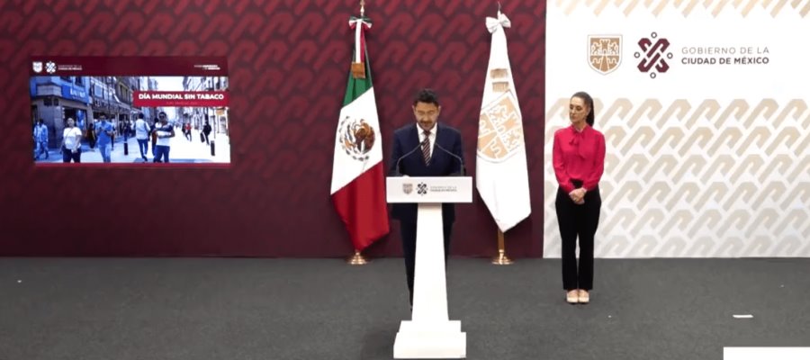 Prohíben fumar en 11 puntos del Centro Histórico de la CDMX