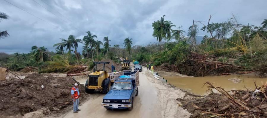 13 puentes afectados y 240 caminos con deslaves, saldo final de Agatha, reporta SICT