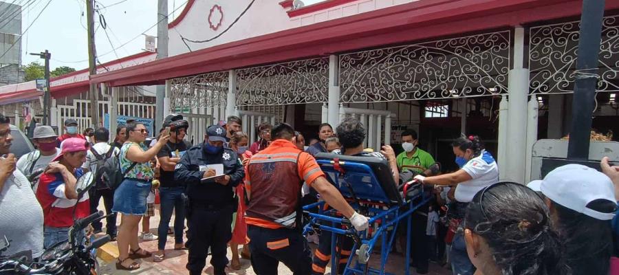 Apuñalan a hombre afuera del mercado de Tamulté