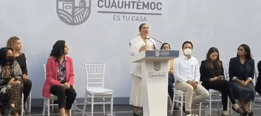 Acusa Sandra Cuevas a AMLO y a Sheinbaum de echar a perder el país