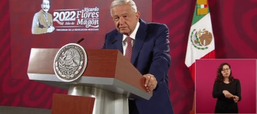 Se dice AMLO “muy contento” con triunfo de Gustavo Petro en Colombia