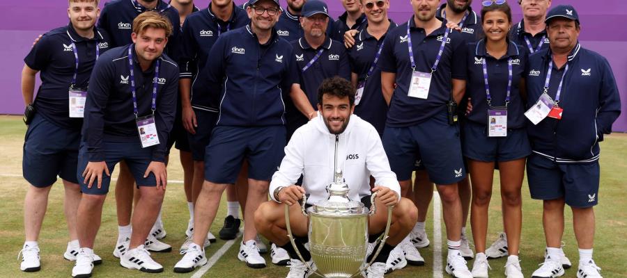 Matteo Berrettini defiende y gana el título del Torneo de la Reina