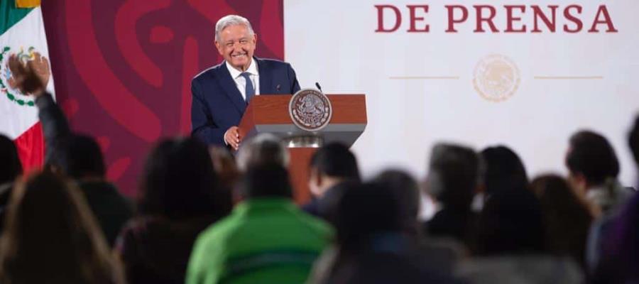 Aunque no pensaba en ser presidente era muy feliz, expresa AMLO al recordar su infancia en Macuspana