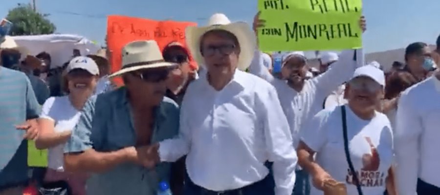 “De aquí pa’l real con Monreal”, así recibieron al senador en Coahuila