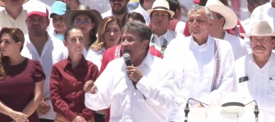 “No a la imposición”, pide Ricardo Monreal en asamblea de Morena desde Coahuila 