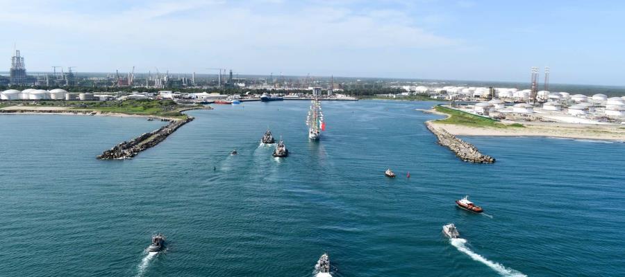 Arriba a Dos Bocas el Buque Cuauhtémoc; será visitado por el presidente