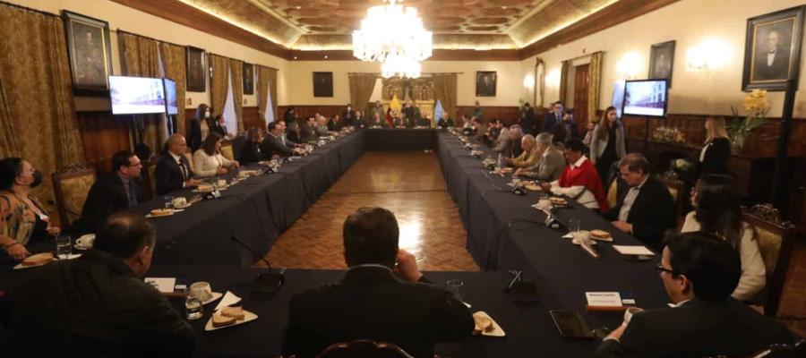 Renuncian 4 altos funcionarios de Ecuador tras protestas indígenas